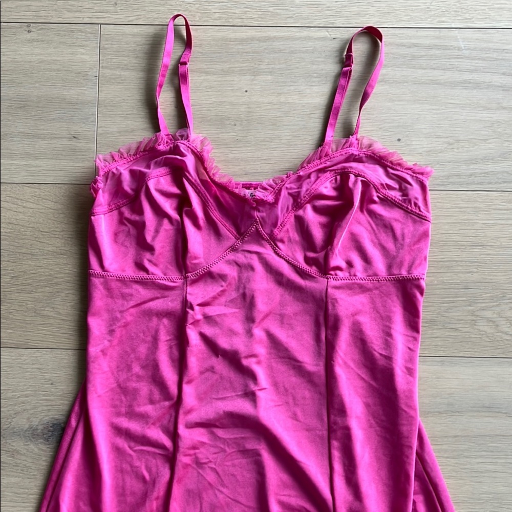 VTG Pink Slip with Lace Trim - Picture 3 of 6